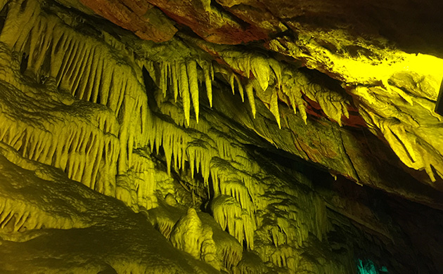 京東大溶洞神奇景觀
