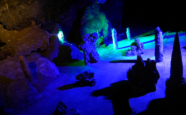 京東大溶洞神奇景觀